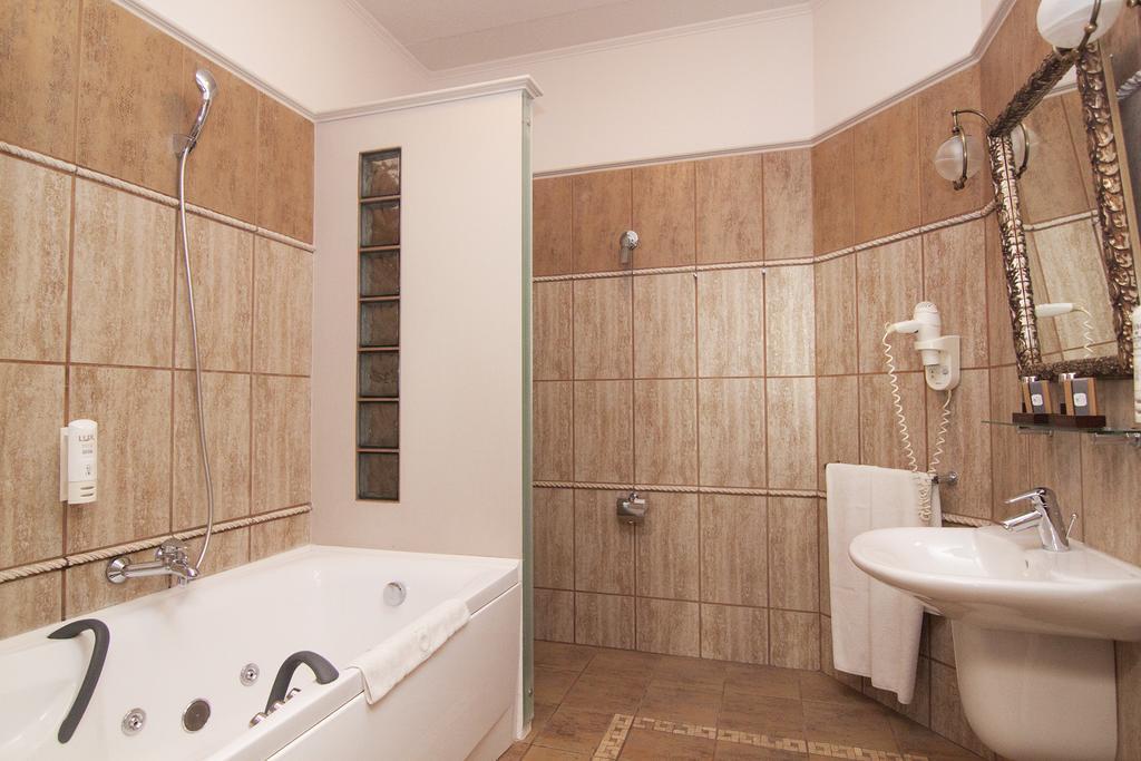Hotel Royal Poznan Luaran gambar