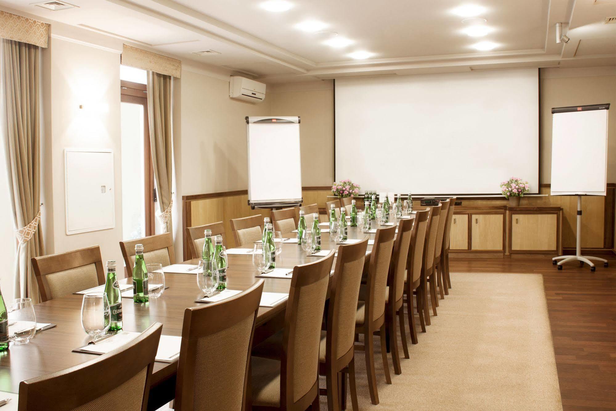 Hotel Royal Poznan Luaran gambar